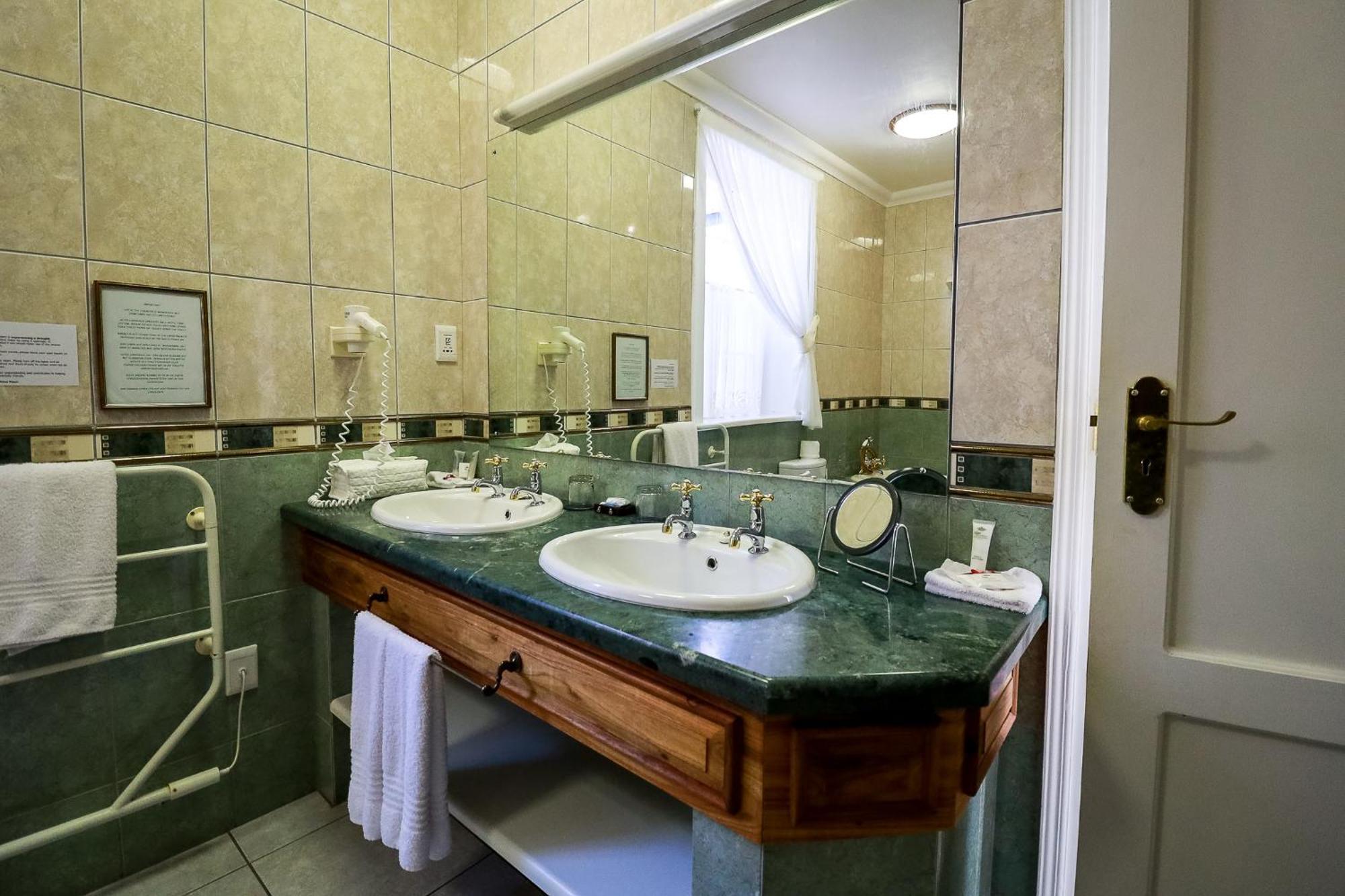 Altes Landhaus Country Lodge Oudtshoorn Esterno foto